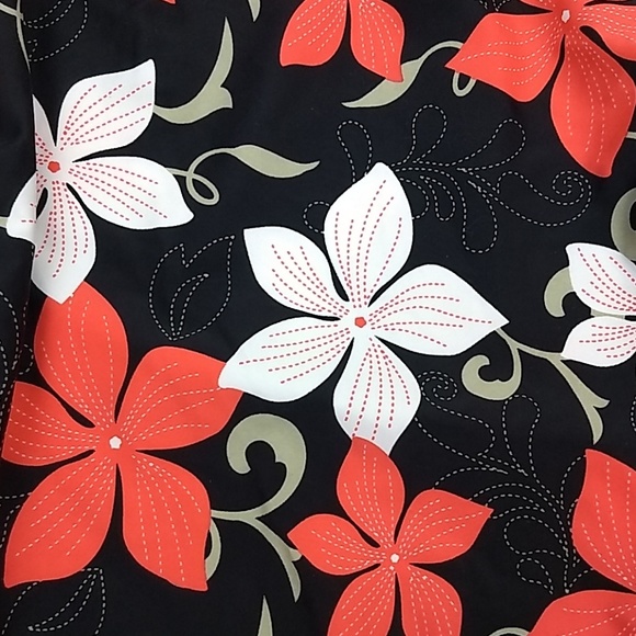 Octopus Beachwear Floral Swimsuit Halter Top - Picture 4 of 7